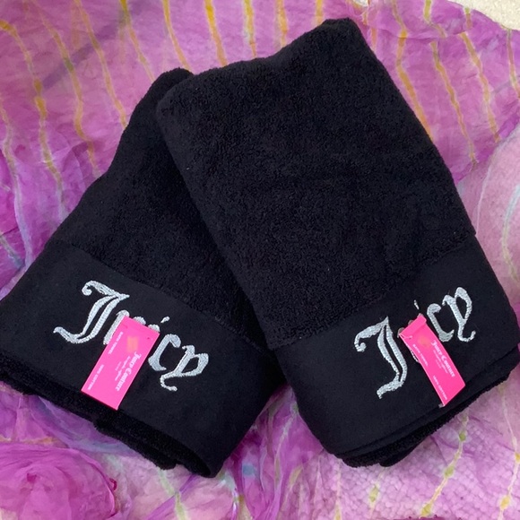 ๐2 Bath Towels, Juicy Couture Home Silver Embroidered Name Plush Oversised Set - Picture 1 of 4